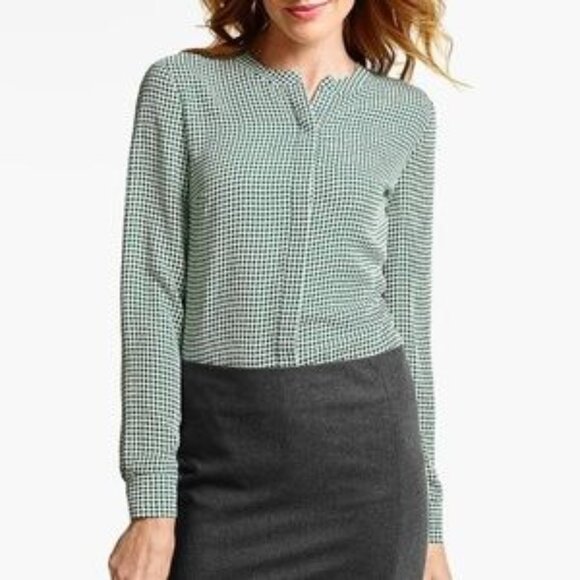 Talbots Long Sleeve Houndstooth Pattern Blouse in Cream & Forest Green - Picture 1 of 10
